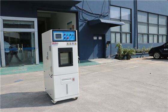 دوربین آب و هوایی با دمای ثابت و رطوبت