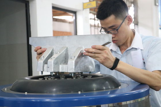 شیکر ارتعاش الکترودینامیک PCB